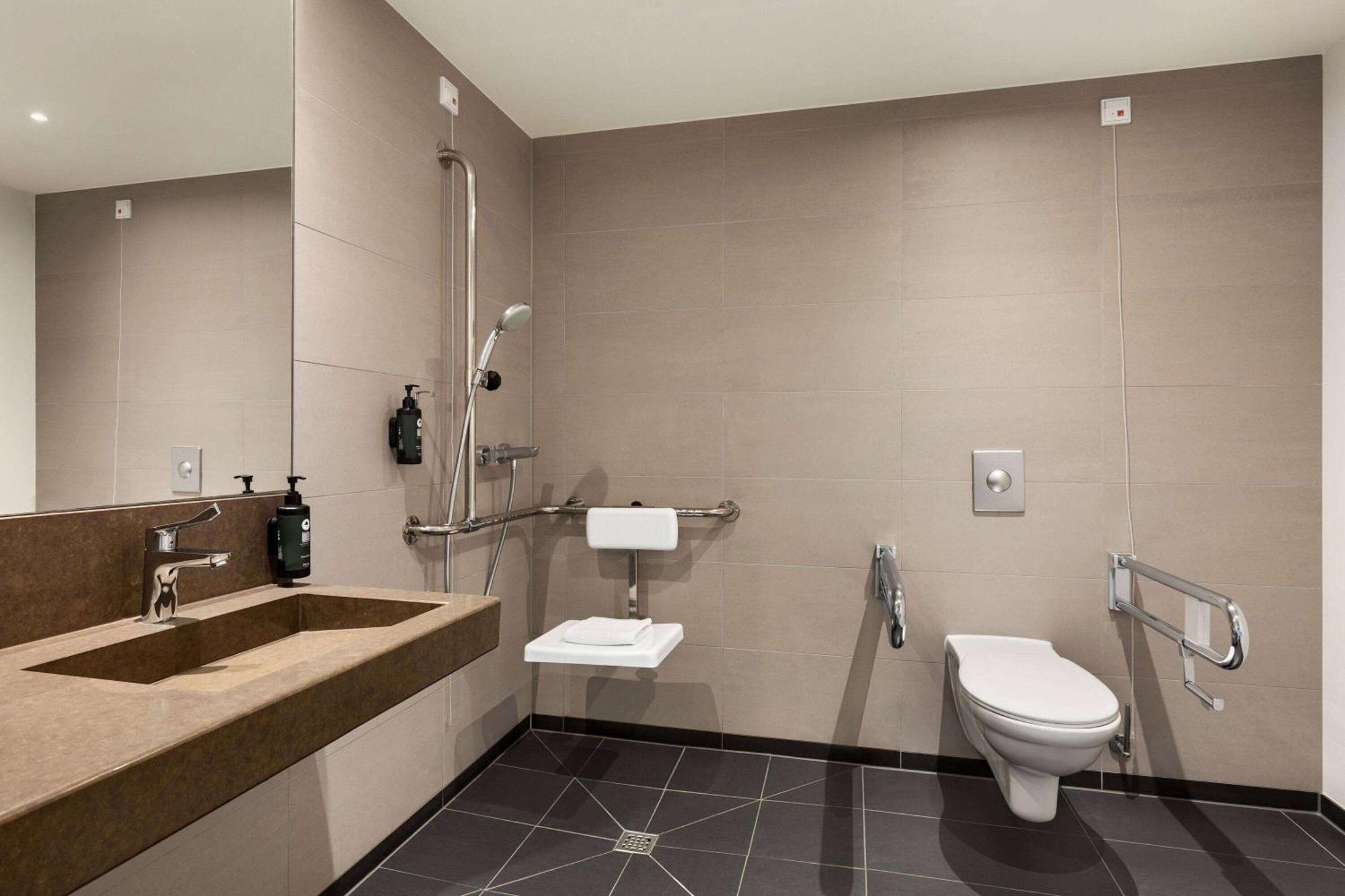Vienna House Easy By Wyndham Osnabrueck City & Apartments Экстерьер фото